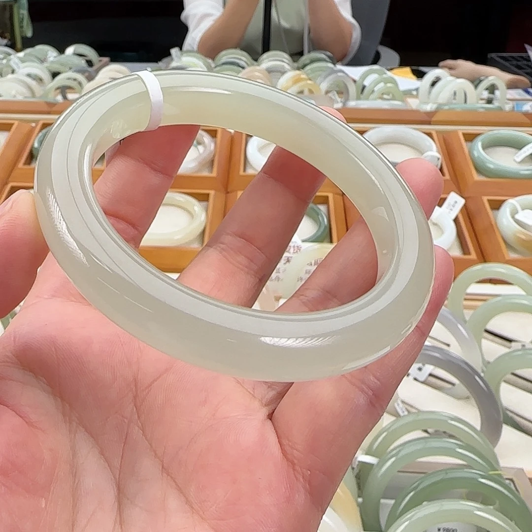 未镶嵌手镯和田玉59+