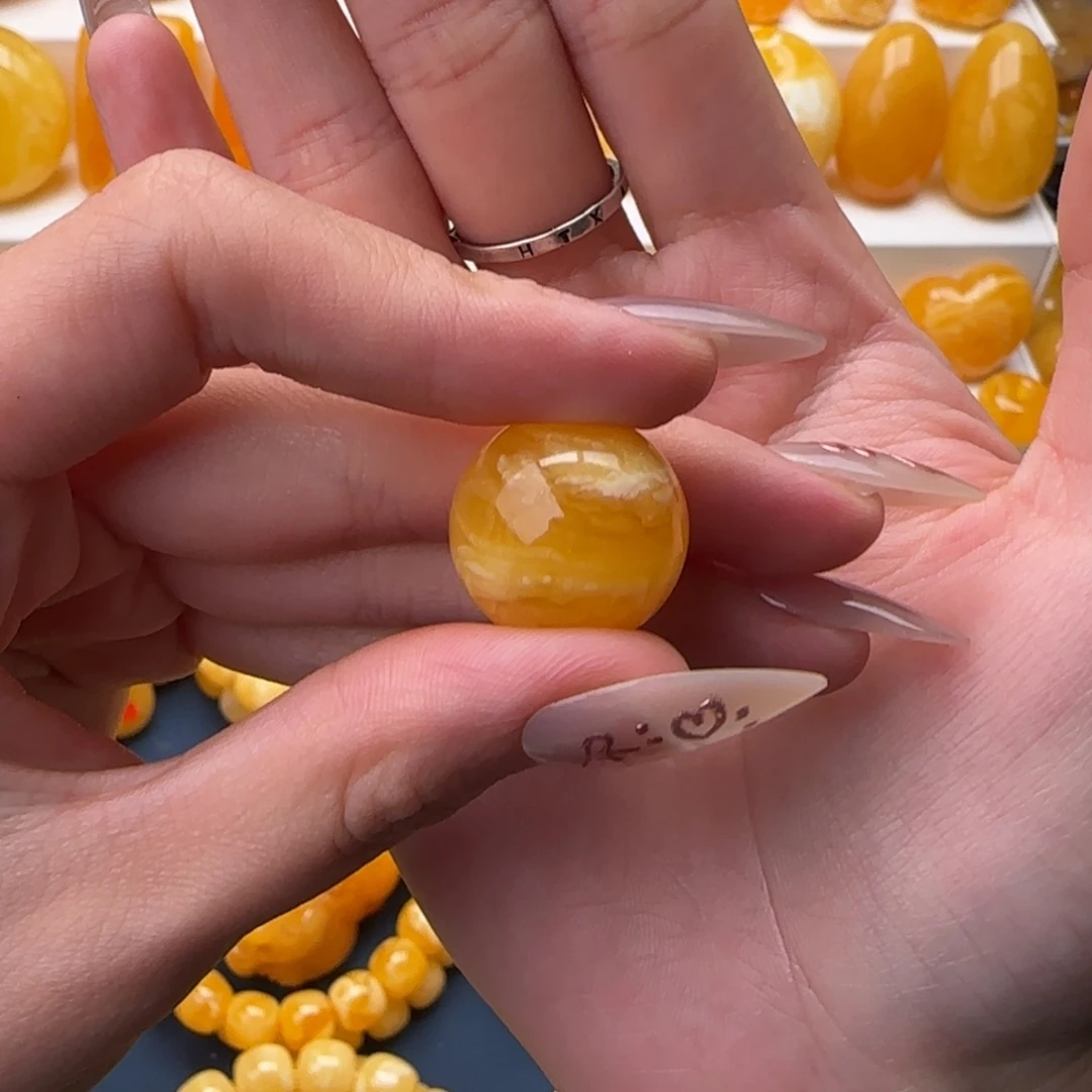 琥珀未镶嵌颈饰圆珠