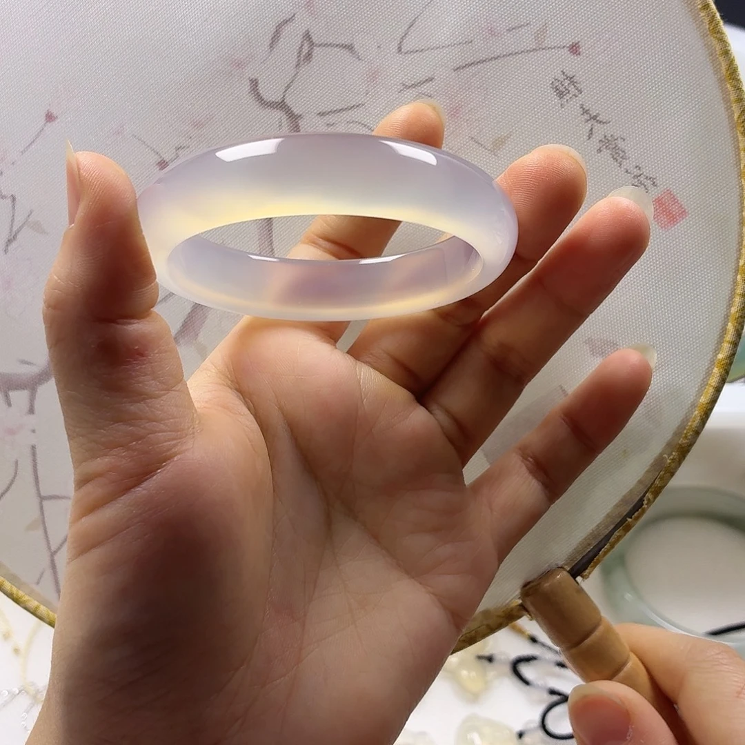 小***瑜玛瑙/玉髓未镶嵌手镯
