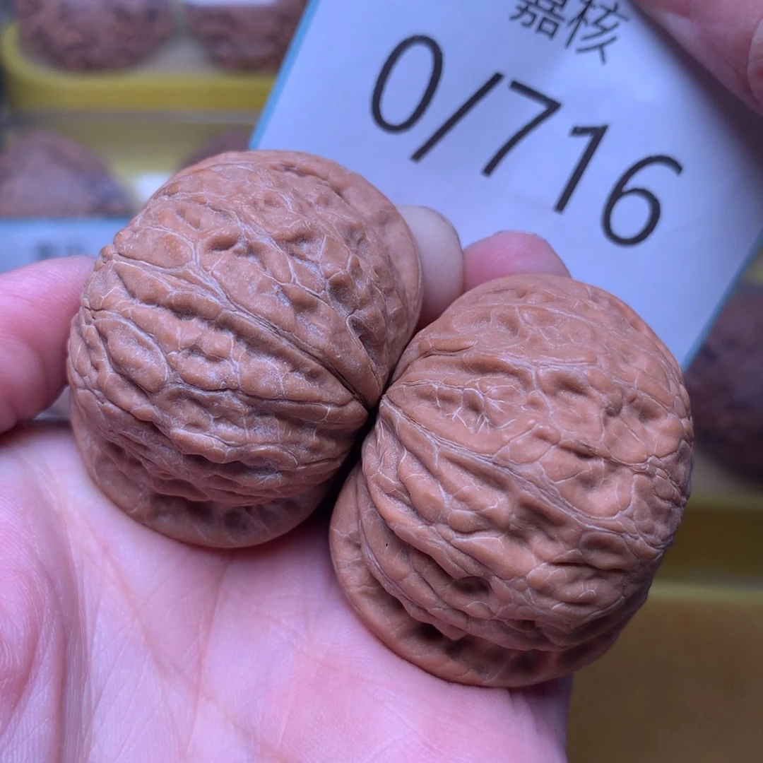 文玩核桃把件毕业肉球铁锤妹妹42