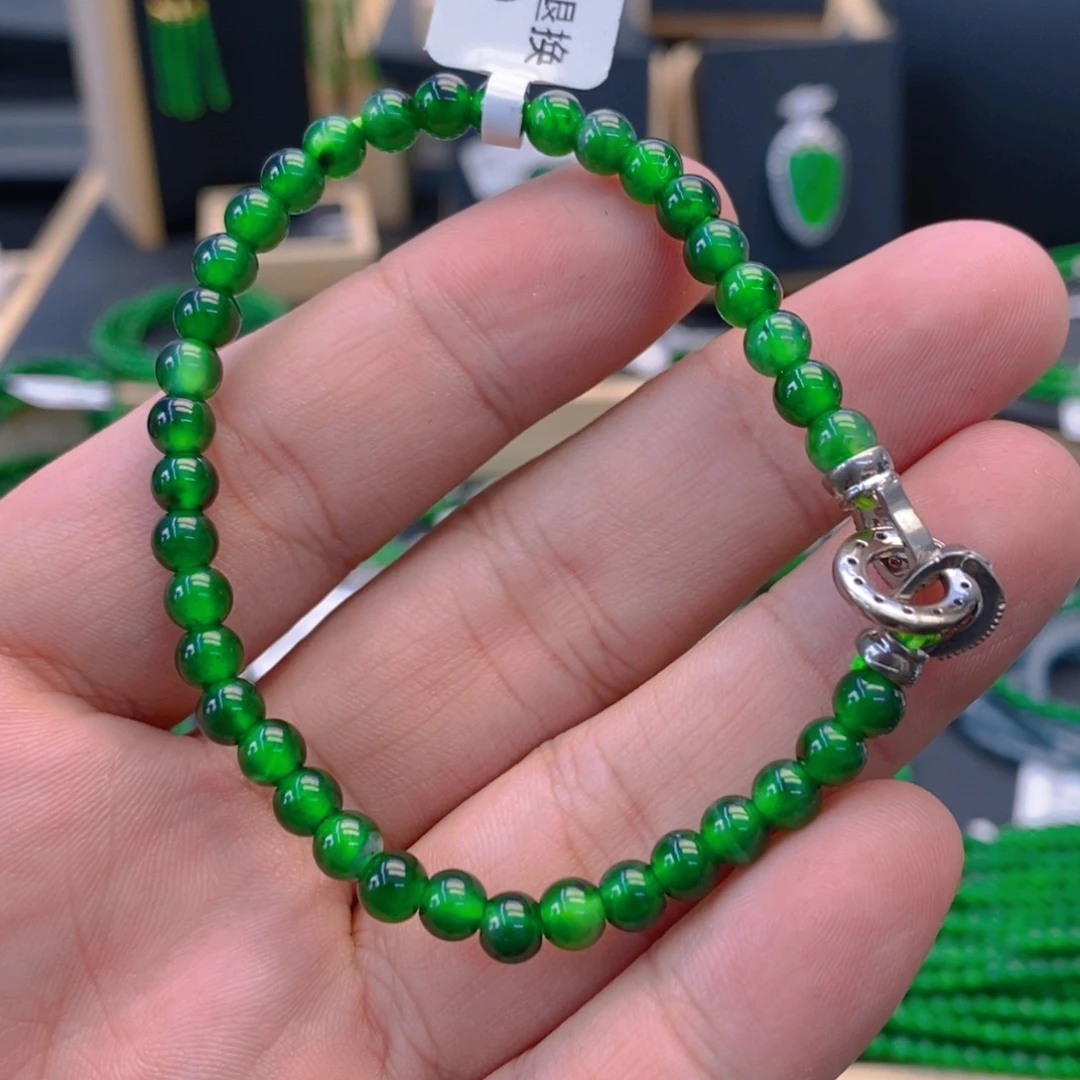 翡翠颈饰未镶嵌卡5