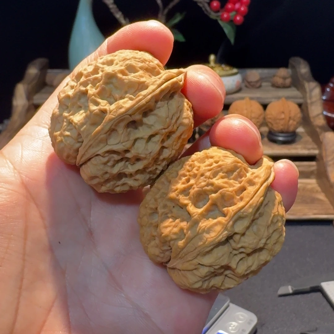 文玩核桃把件云南铁核桃2