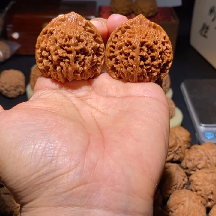 文玩核桃吊坠满天星40+