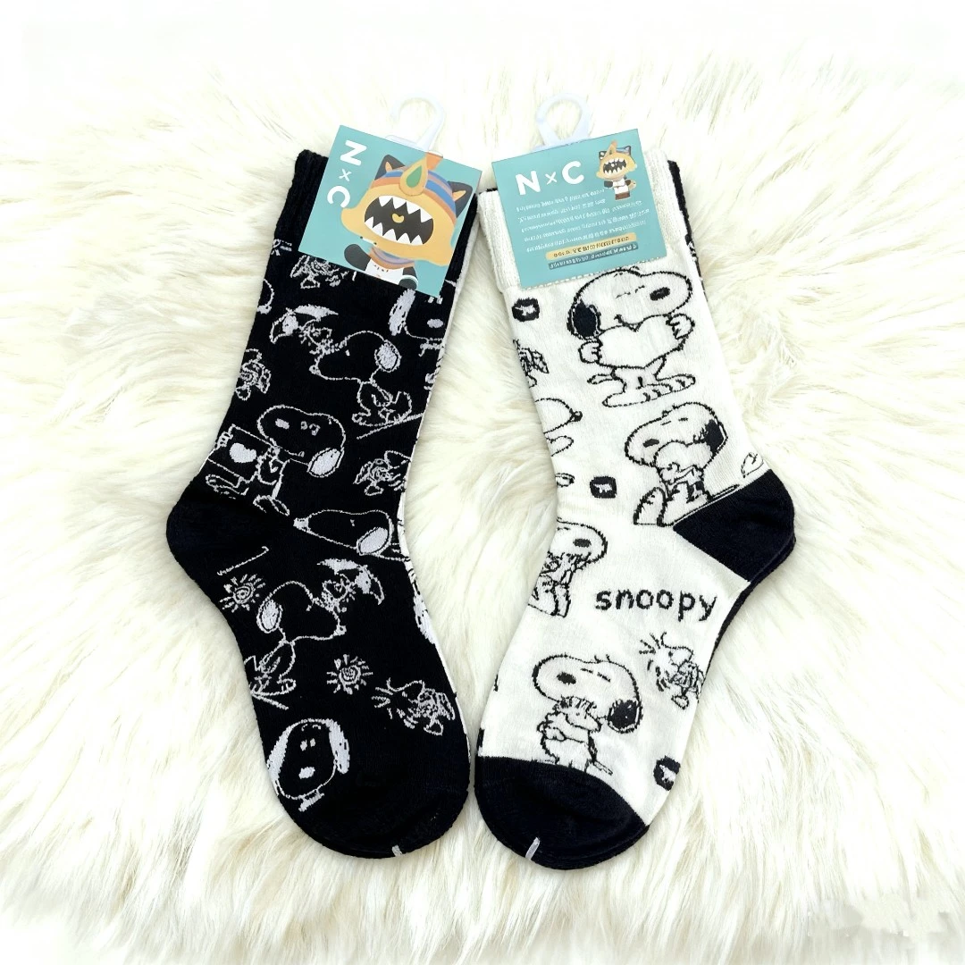 【3双包邮】秋冬潮袜系列 黑白涂鸦满印中筒袜  简约潮搭款 004单款