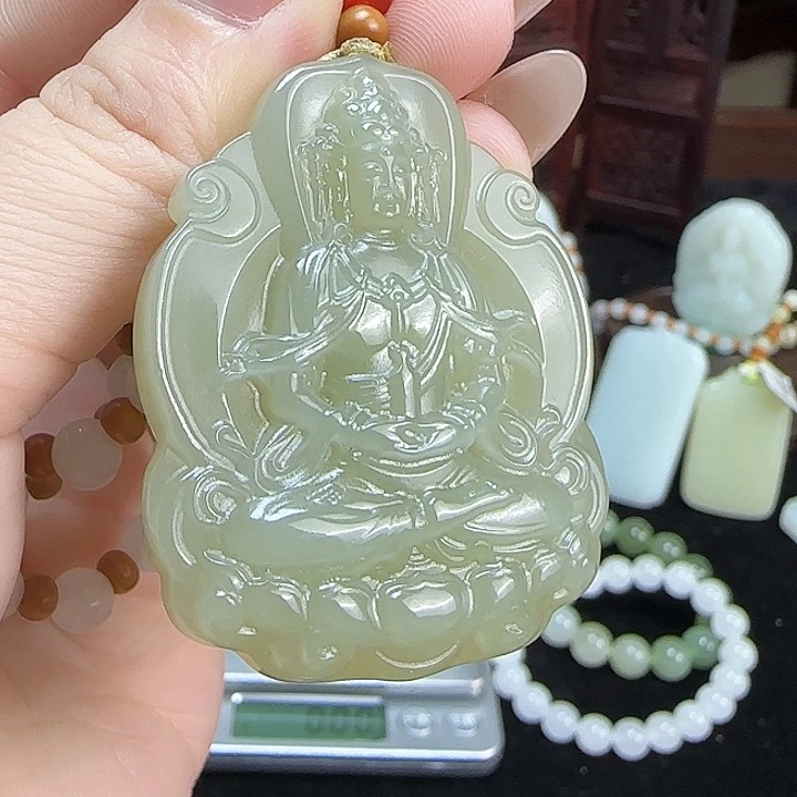 颈饰未镶嵌和田玉