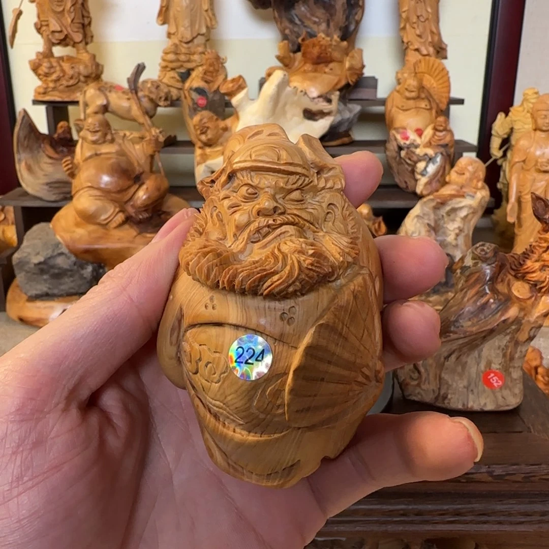 崖柏小木匠艺雕一物一拍