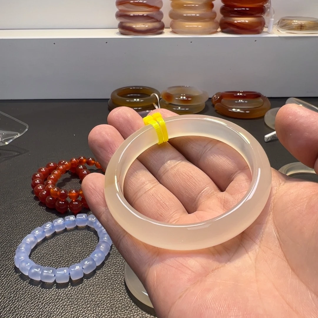 崽***.玛瑙/玉髓合金手镯