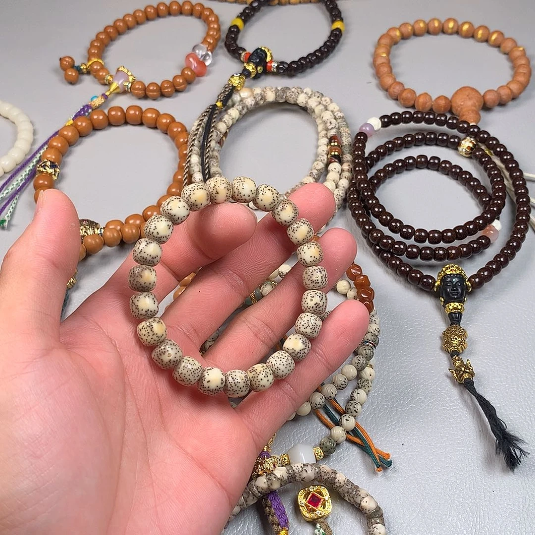 星月菩提吊坠。。。。。。。。。。。