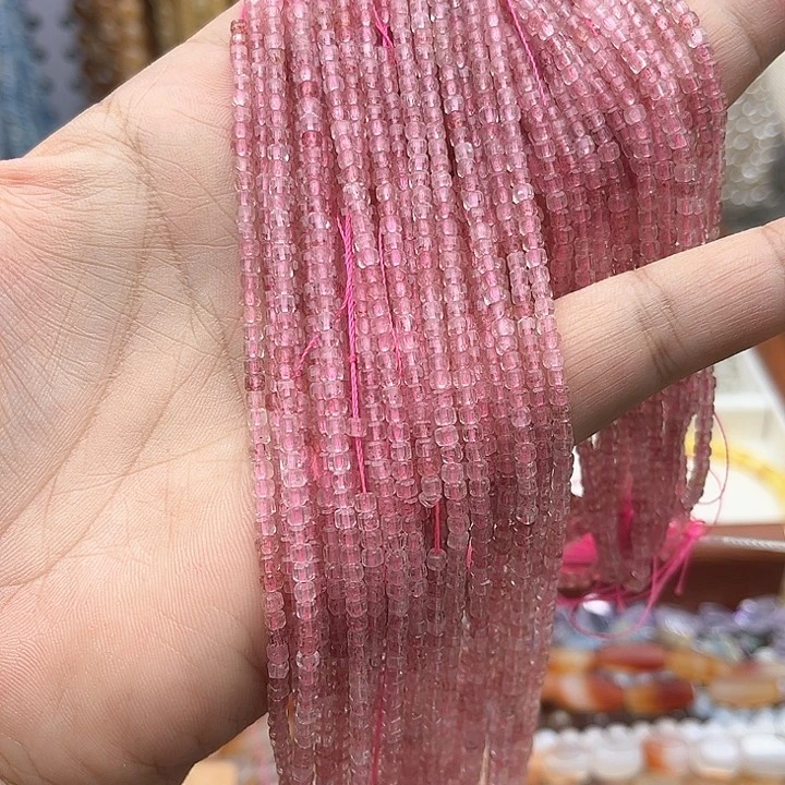 未镶嵌玛瑙/玉髓珠宝半成品一条2.5mm左右草莓晶方糖