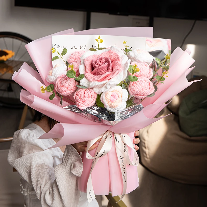 成品手工针织埋线编织泰国玫瑰混搭花束