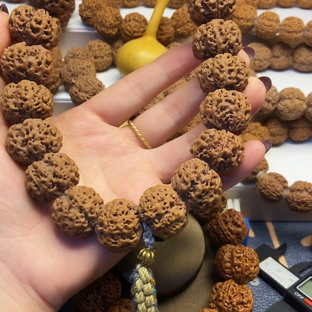 吊坠金刚菩提蜂王梅花