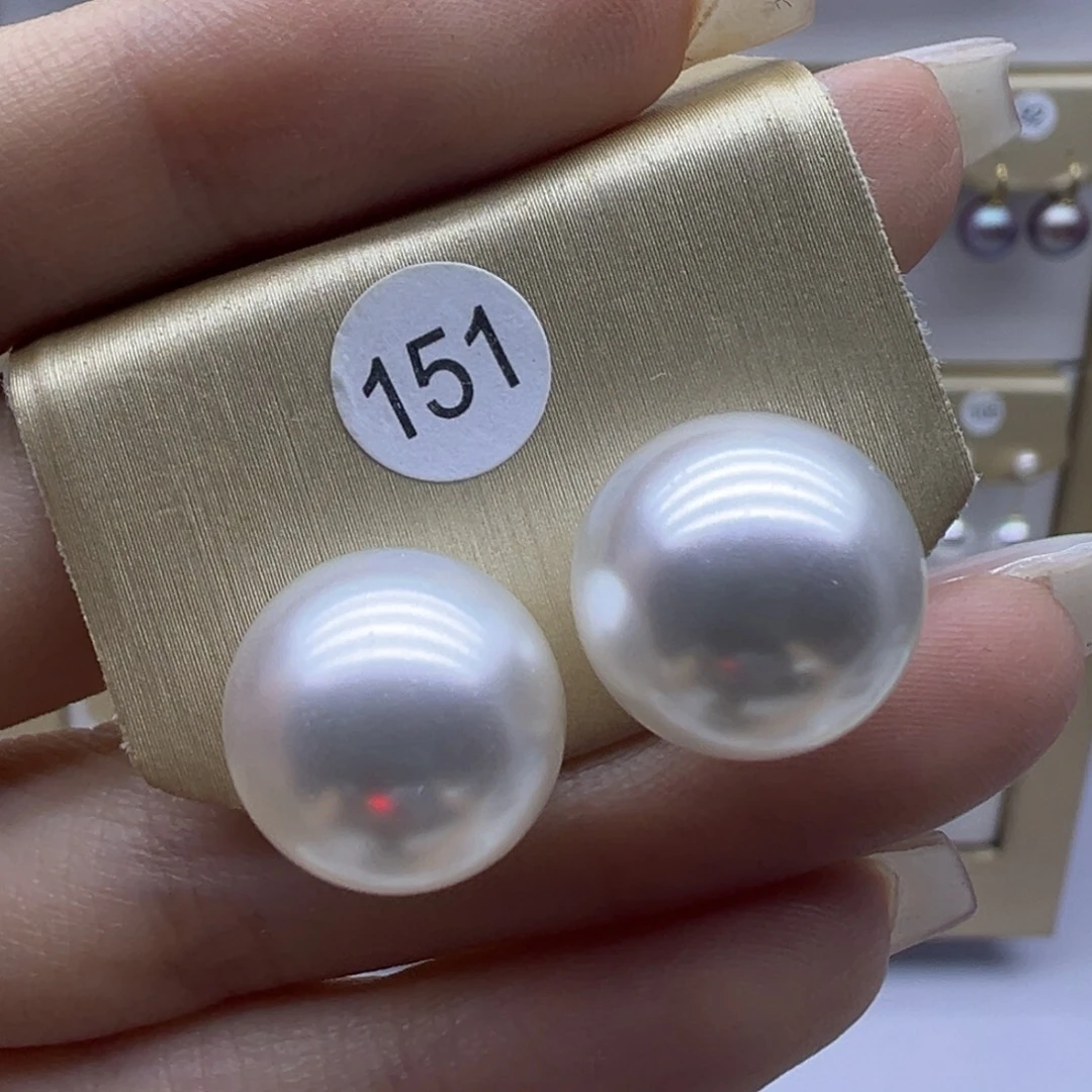 耳饰18K金镶嵌淡水珍珠