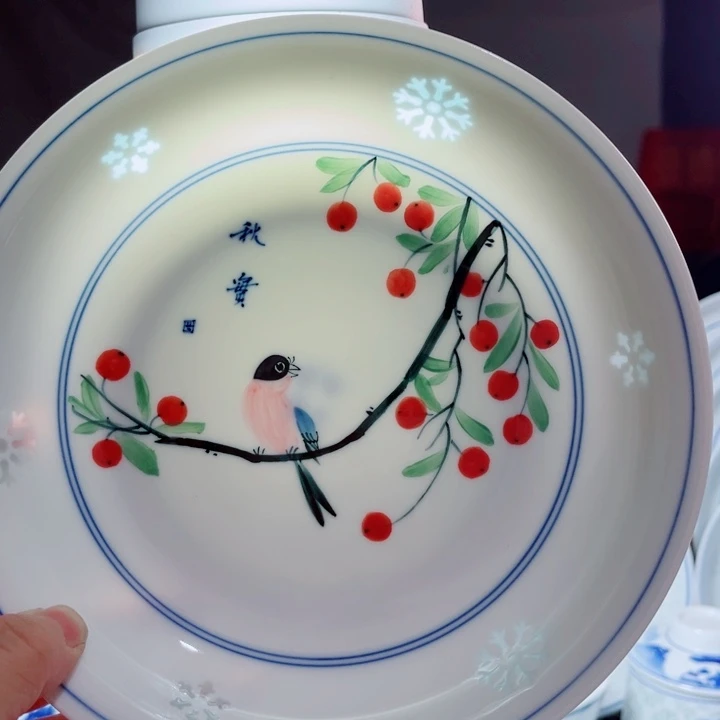 青花玲珑8寸窝盘手绘花鸟