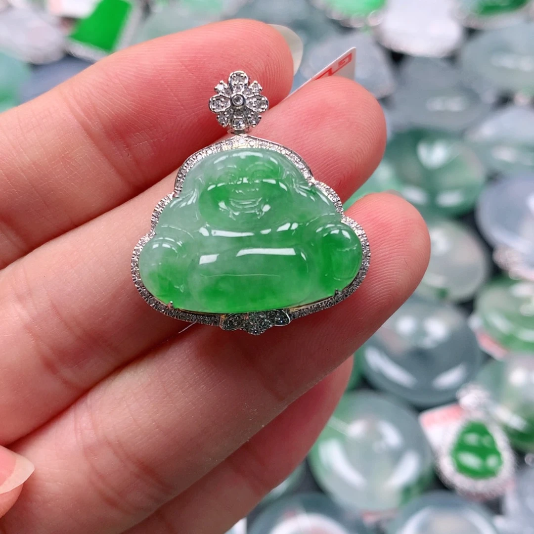 颈饰18K金镶嵌翡翠天然翡翠