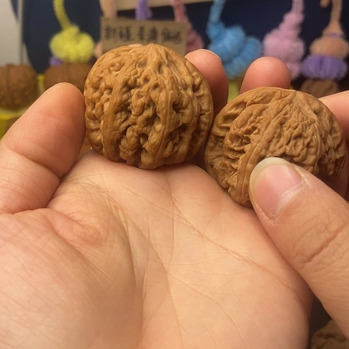 文玩核桃   大粗筋