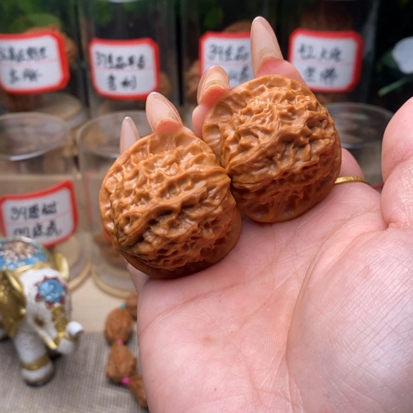 【闪购商品】文玩核桃把件尤*若瓷娃娃……483