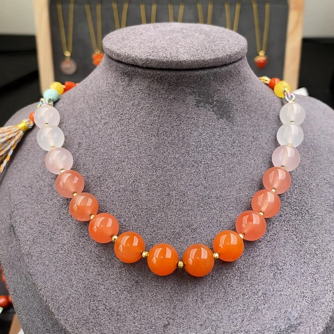 南红玛瑙未镶嵌四川凉山毛衣链