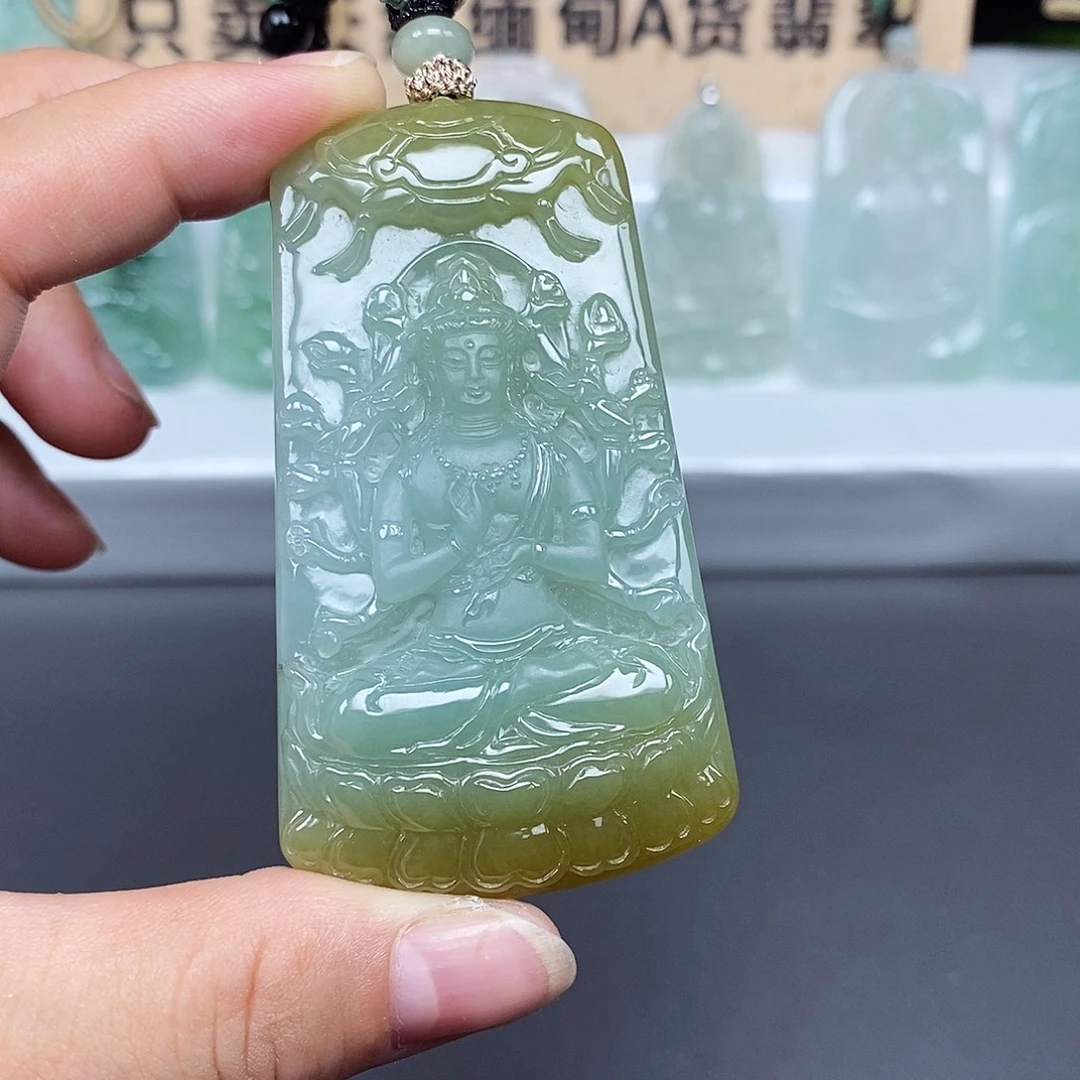 鲨***.颈饰未镶嵌翡翠翡翠