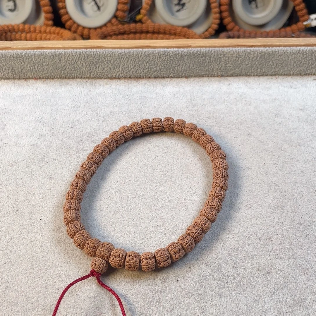 金刚菩提吊坠盘龙