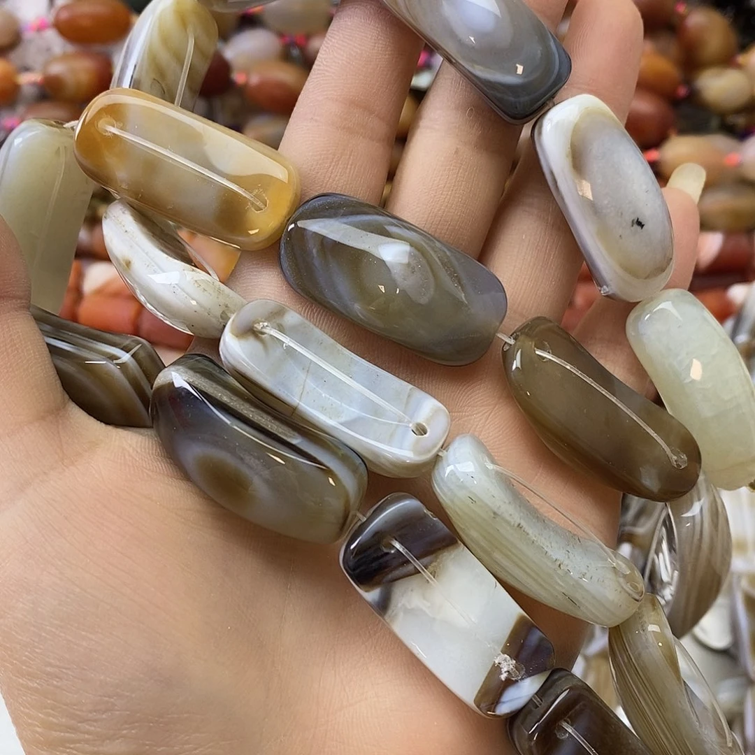 玛瑙/玉髓合金珠宝半成品手牌一条