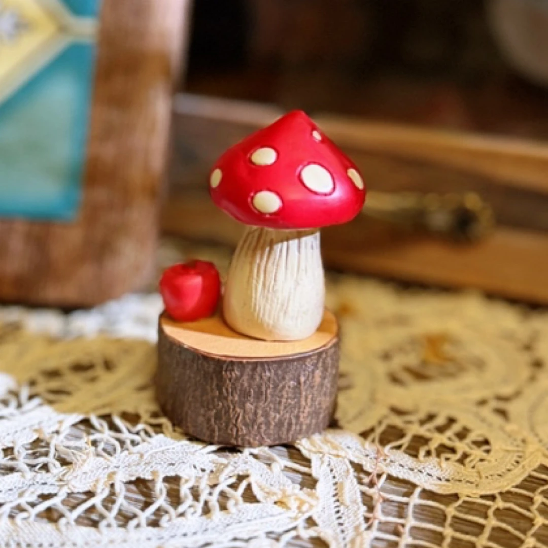 【南乔花园】红蘑菇ZAKKA树脂摆件多肉花园装饰拍摄装饰
