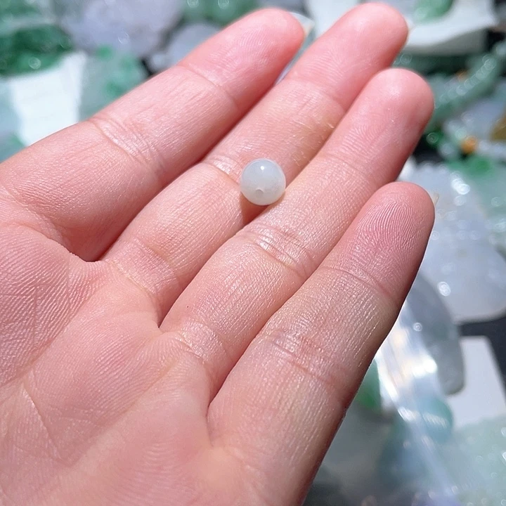 翡翠未镶嵌颈饰一****子天然