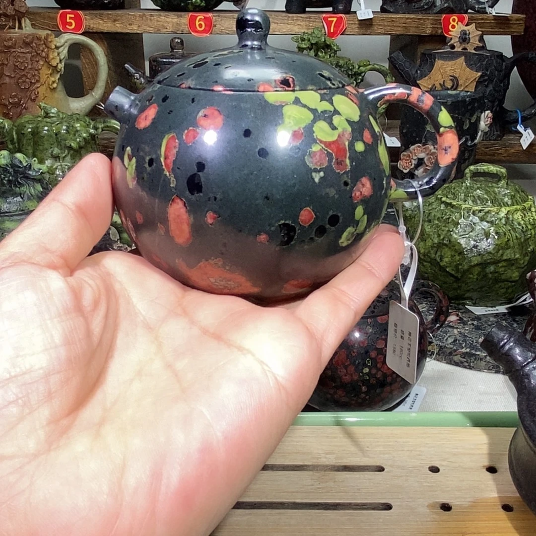 大***睿安山玉梅花玉西施壶180CC