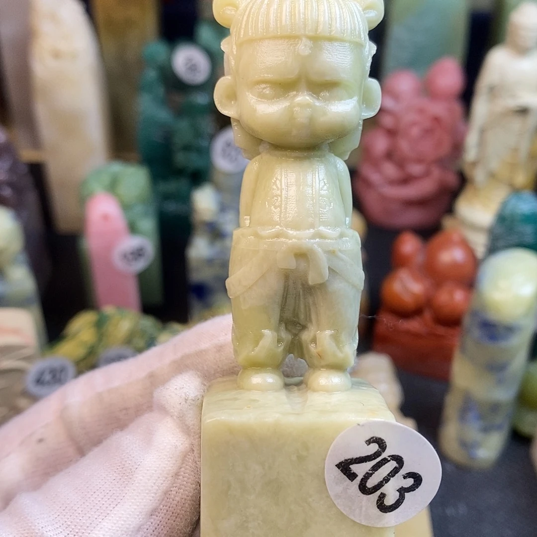 青田石篆刻艺术家的作品