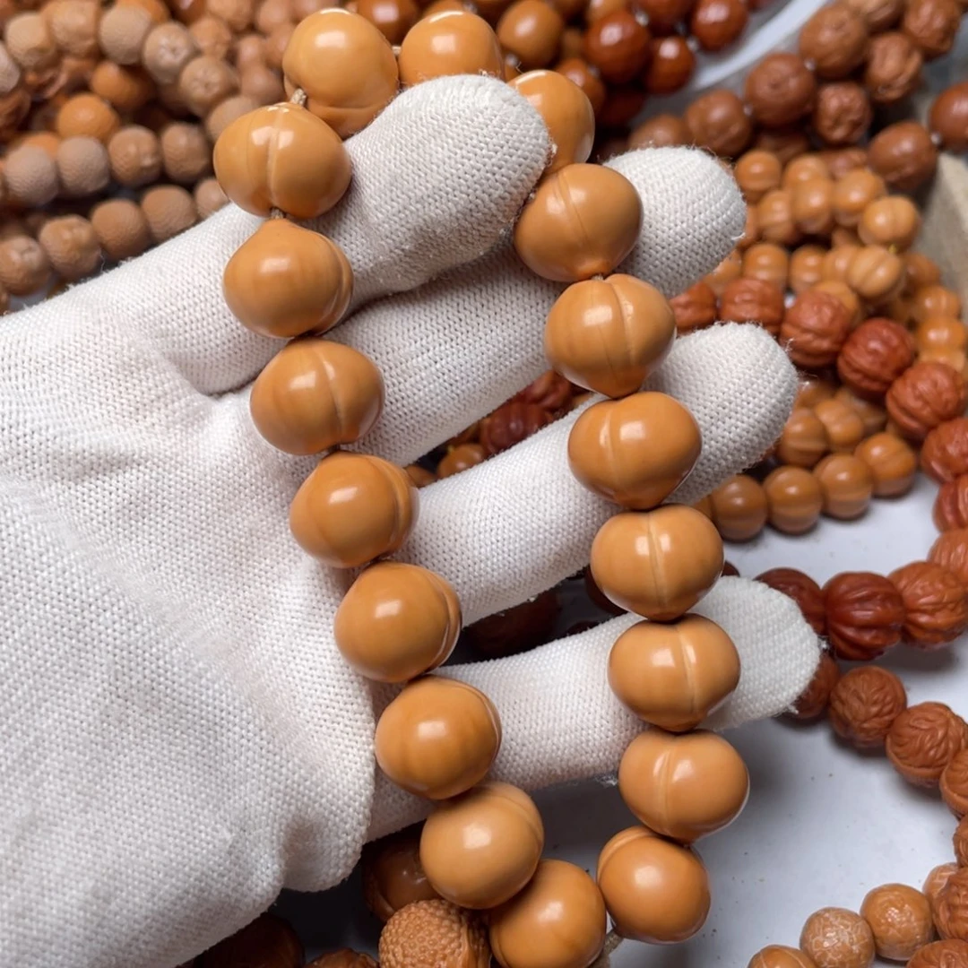 猴头核桃吊坠屁桃