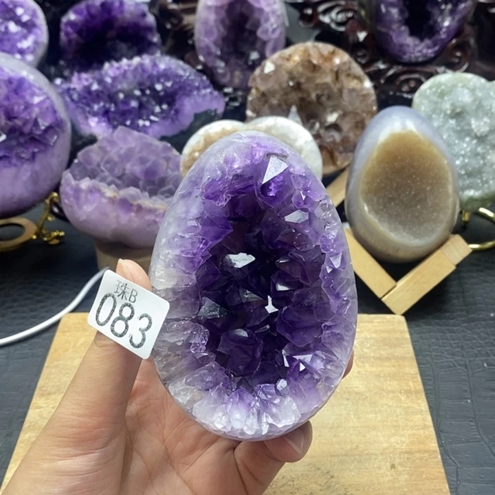 未镶嵌水晶大型摆件（非配饰）