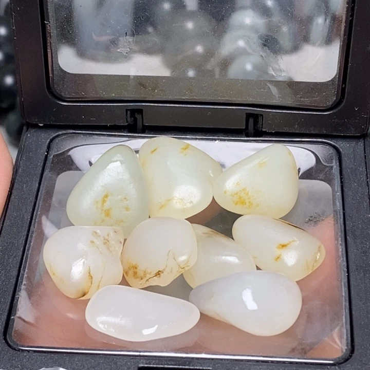 和田玉（子料）未镶嵌颈饰