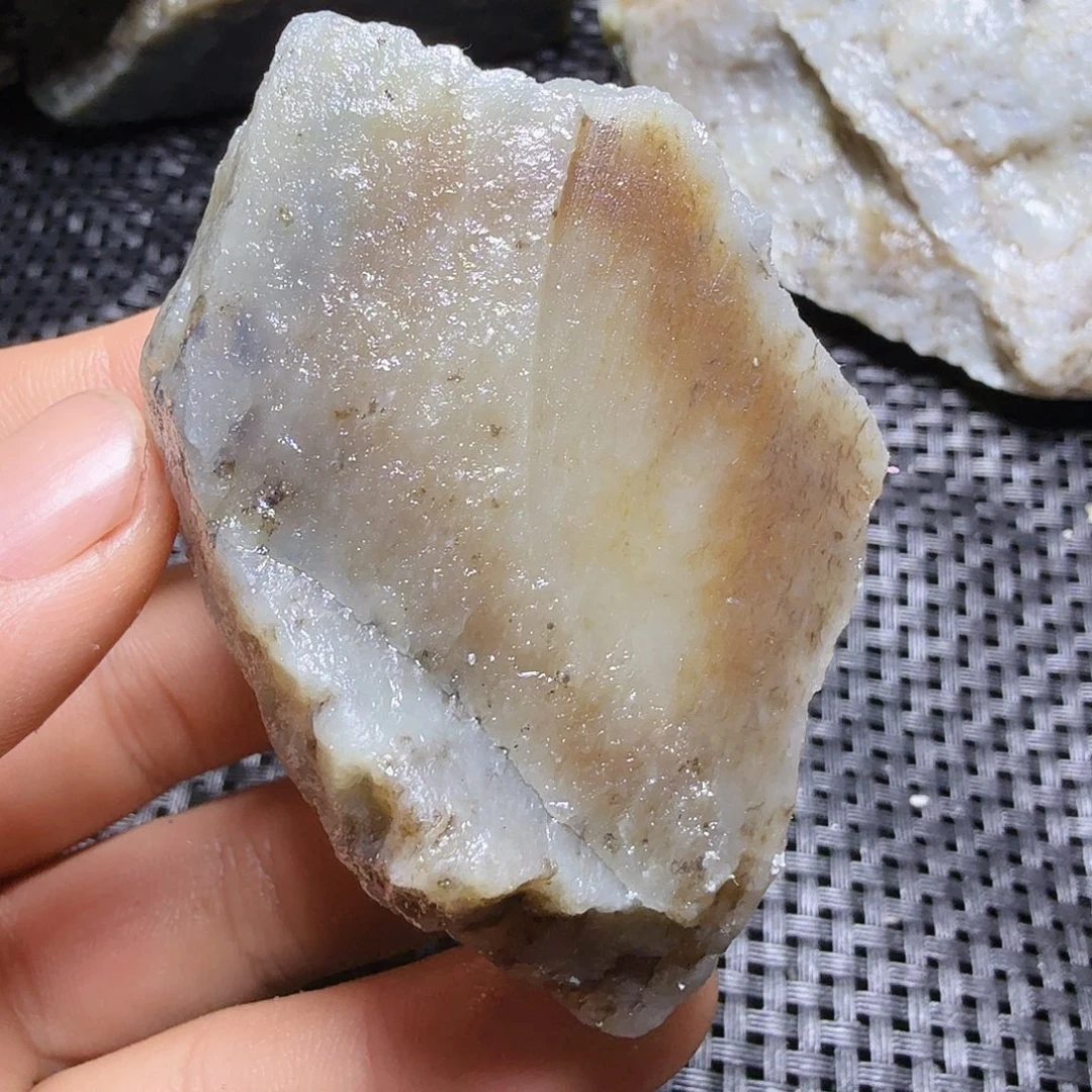 和田玉（糖玉）未镶嵌珠宝半成品