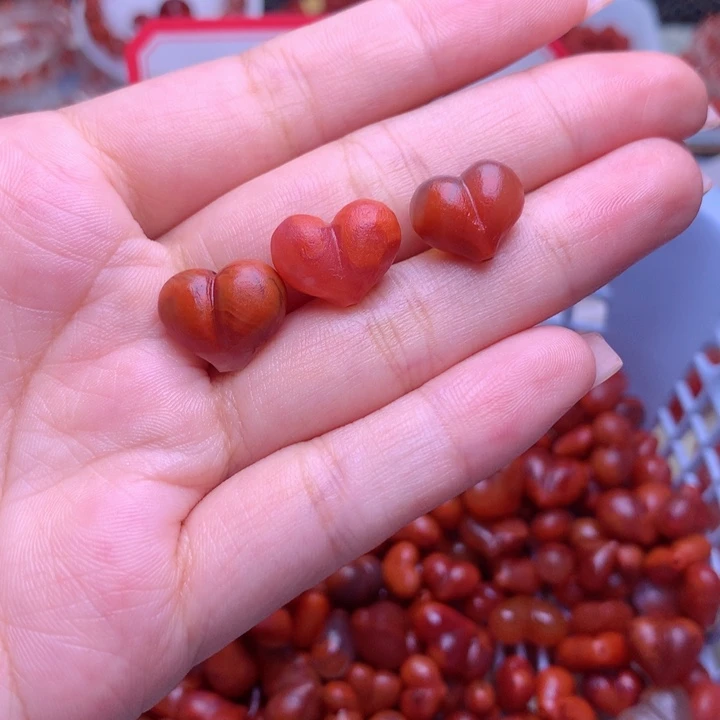 南红玛瑙未镶嵌珠宝半成品8