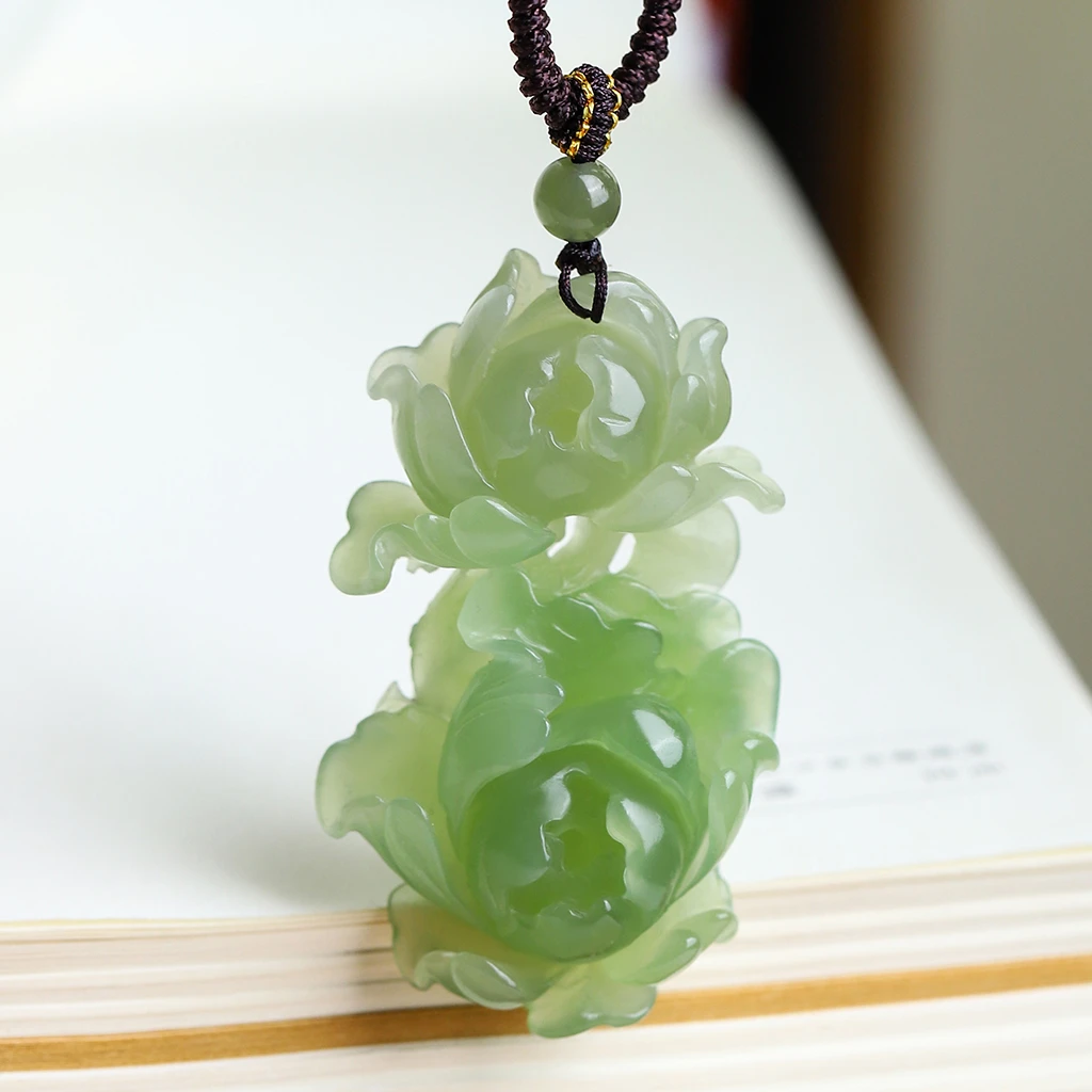 【孤品收藏】真品和田玉翠青莲花吊坠品质珠宝女款项链俏色厂价直供