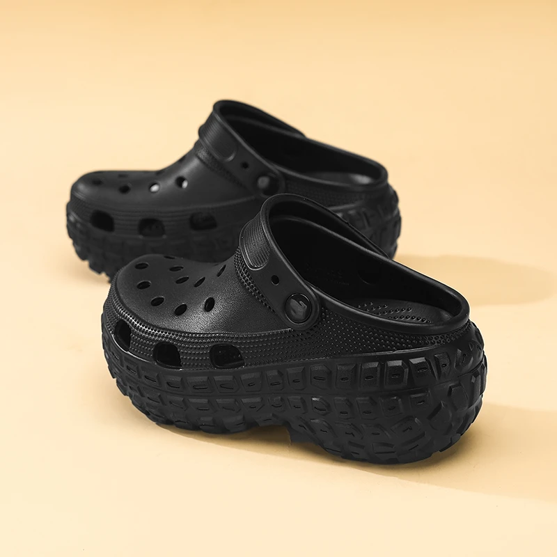 厚底洞洞鞋女士外穿时尚泡泡鞋轮胎底防滑凉拖鞋增高小个子沙滩鞋