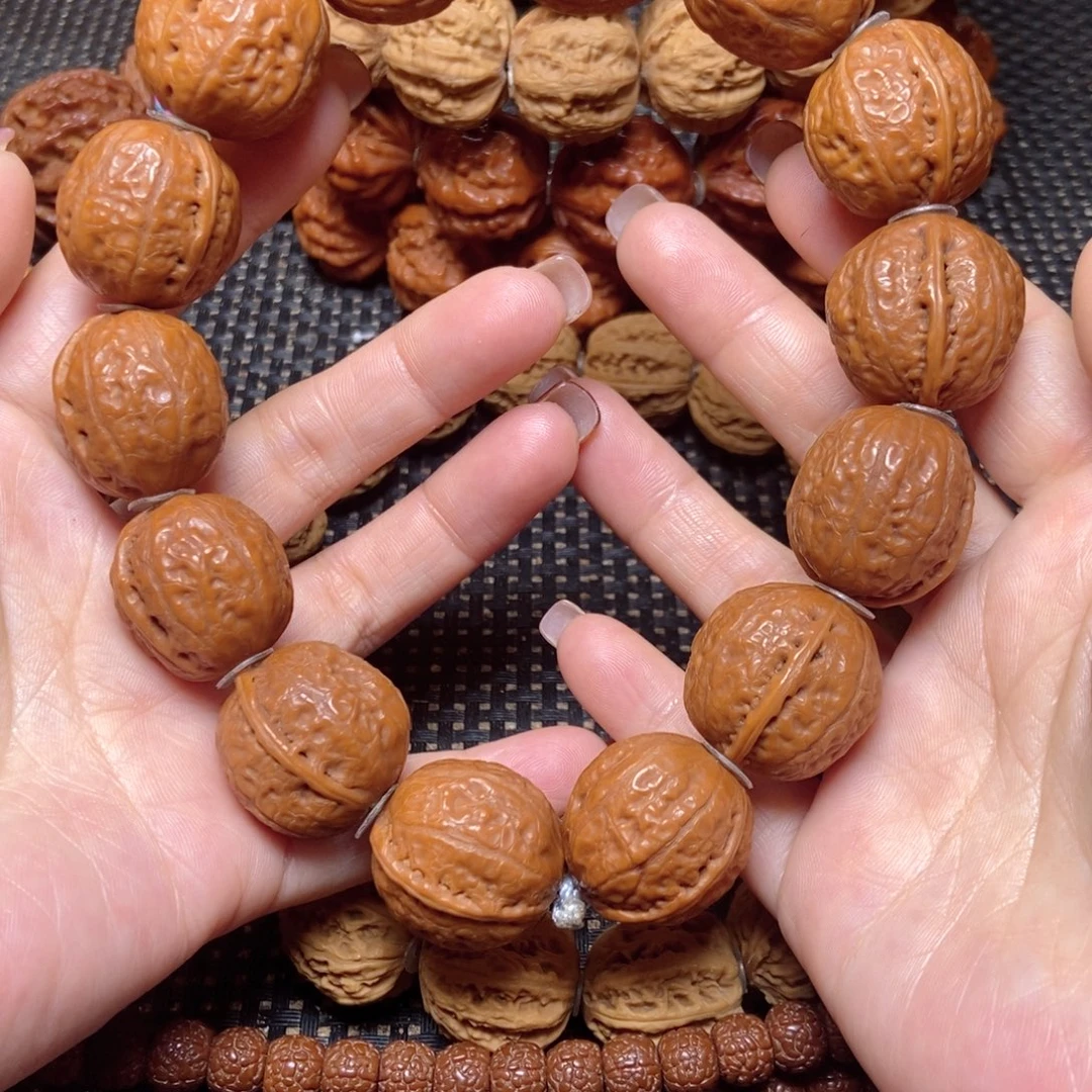 文玩核桃手串光头足球手串