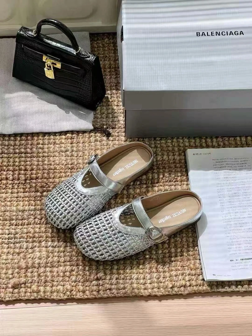 【铼】女士网红款小单鞋浅口日系软底休闲单鞋半拖229-1