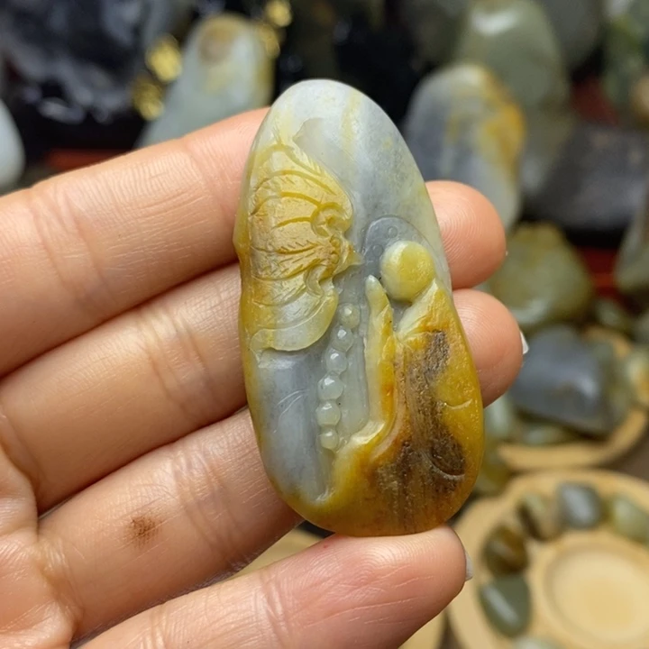 和田玉未镶嵌颈饰