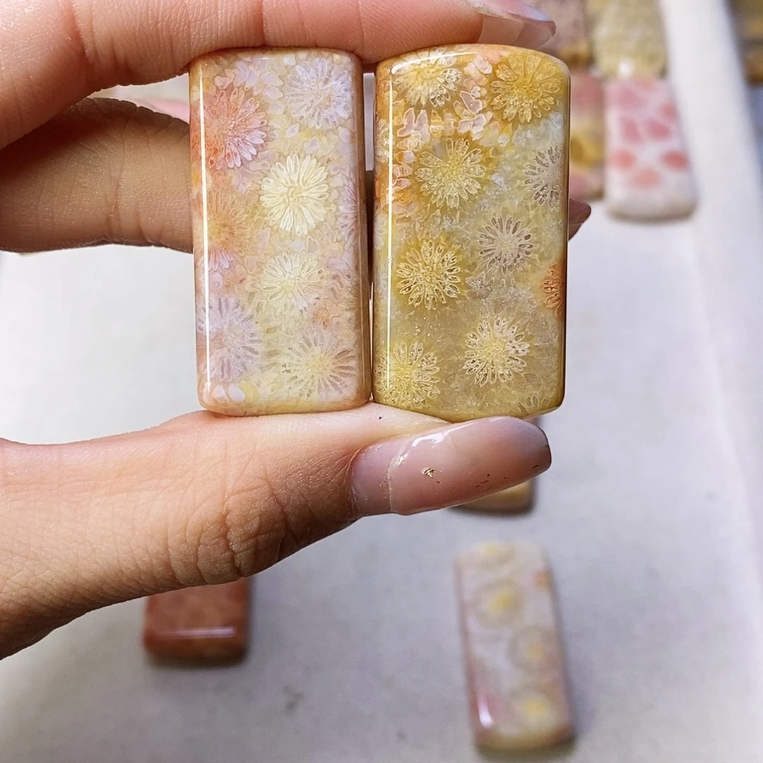 合金颈饰硅化玉千*