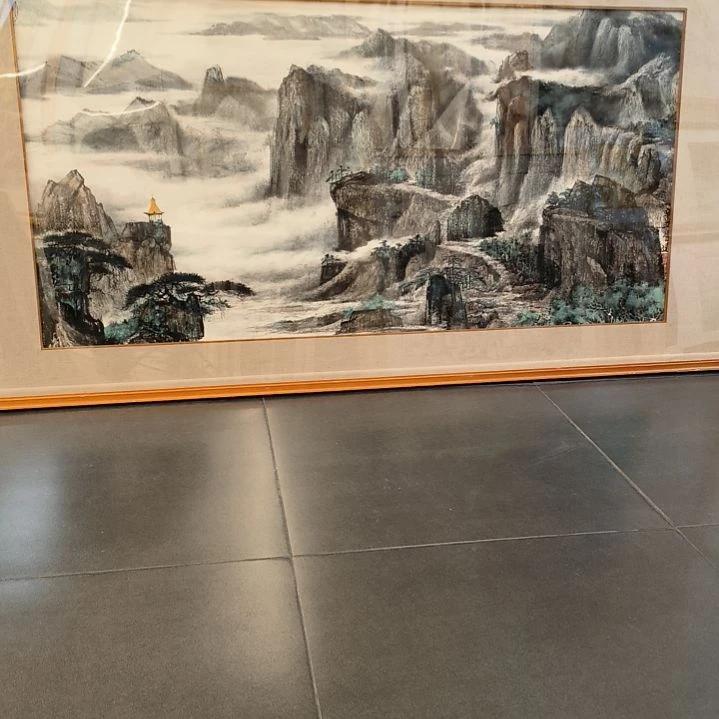 国画山水画作精品带框