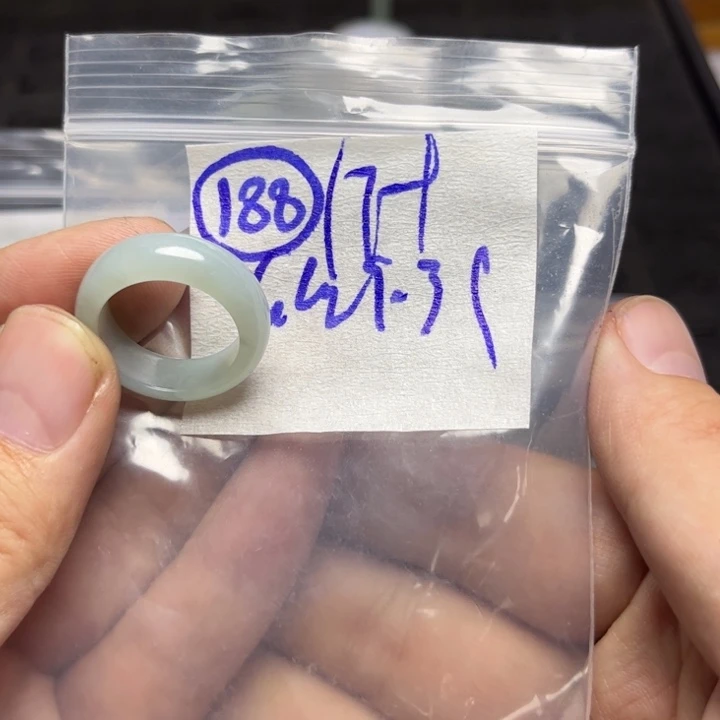 定制翡翠未镶嵌明天