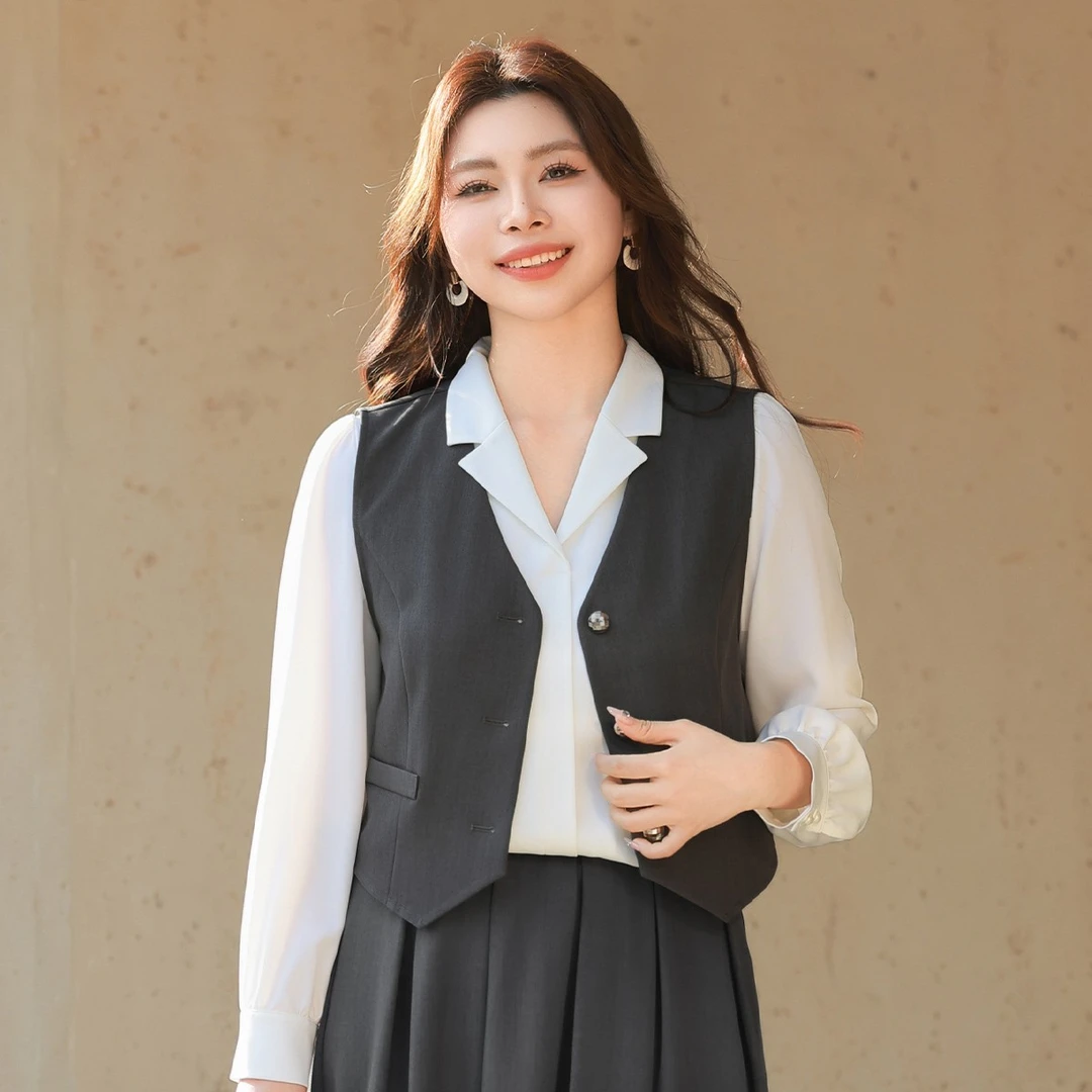 MsShe大码女装2025通勤风职场V领无袖西装马甲外套S2503011