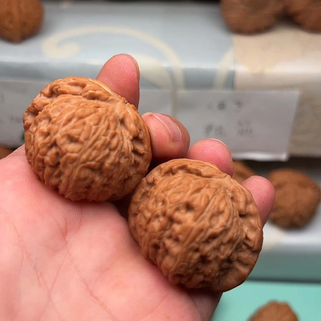 桃核把件全品白狮子42
