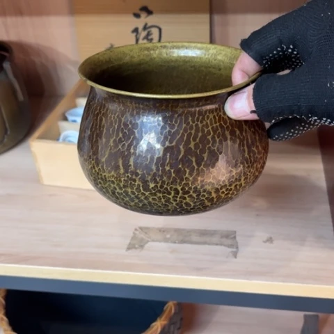 泓**化青山路地铁二号出口对面西