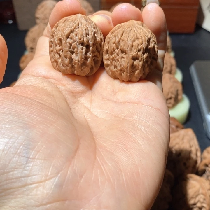 文玩核桃吊坠石子磨28