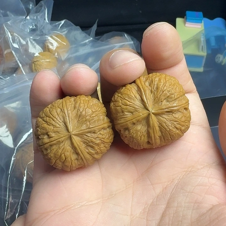 把件文玩核桃48号状元红35尺