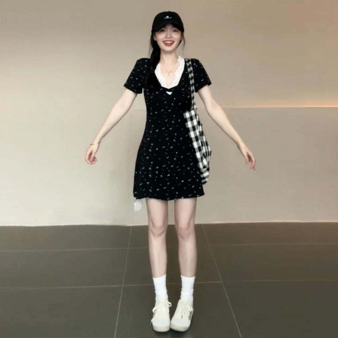 2025新款法式v领蕾丝边黑色碎花连衣裙子女夏季小个子掐腰a字短裙