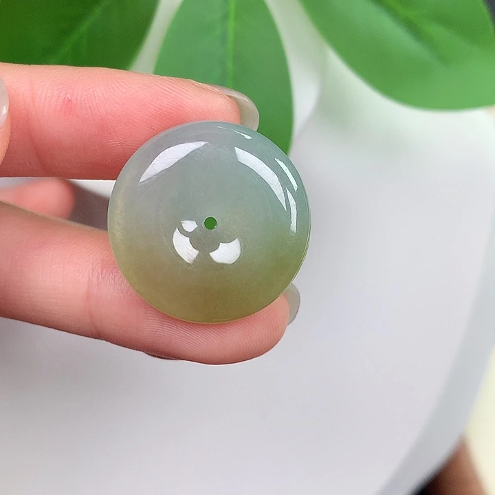 翡翠未镶嵌颈饰79