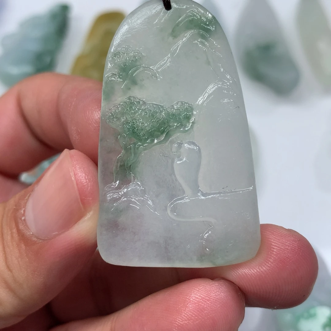 未镶嵌定制翡翠吊坠