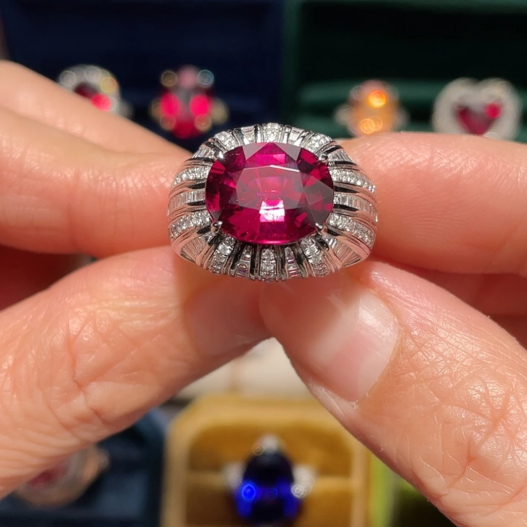 戒指18K金镶嵌碧玺5.35ct
